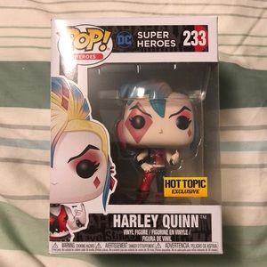 Harley Quinn funko pop hot topic exclusive